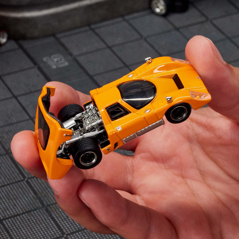 Hot Wheels Elite 64 McLaren M6GT