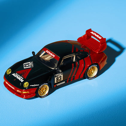 Hot Wheels Elite 64 Porsche 911 GT2 EVO 993 | Mattel