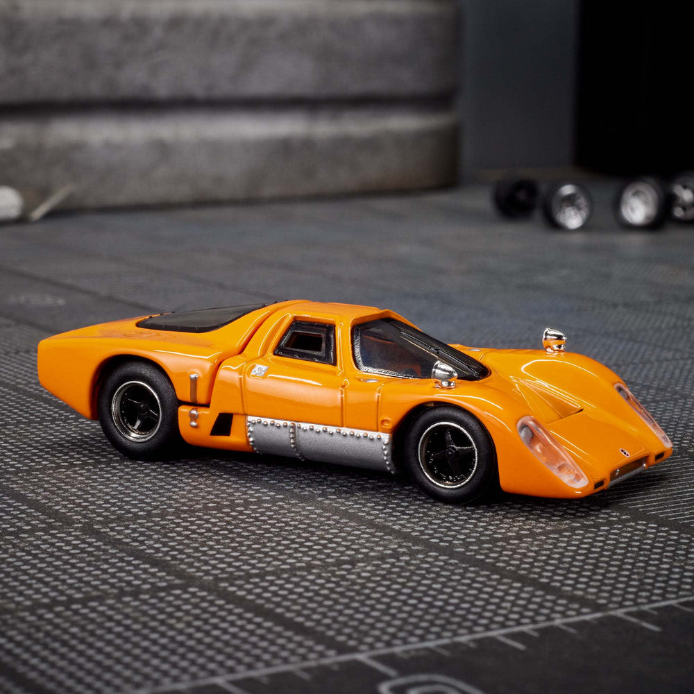 Hot Wheels Elite 64 McLaren M6GT