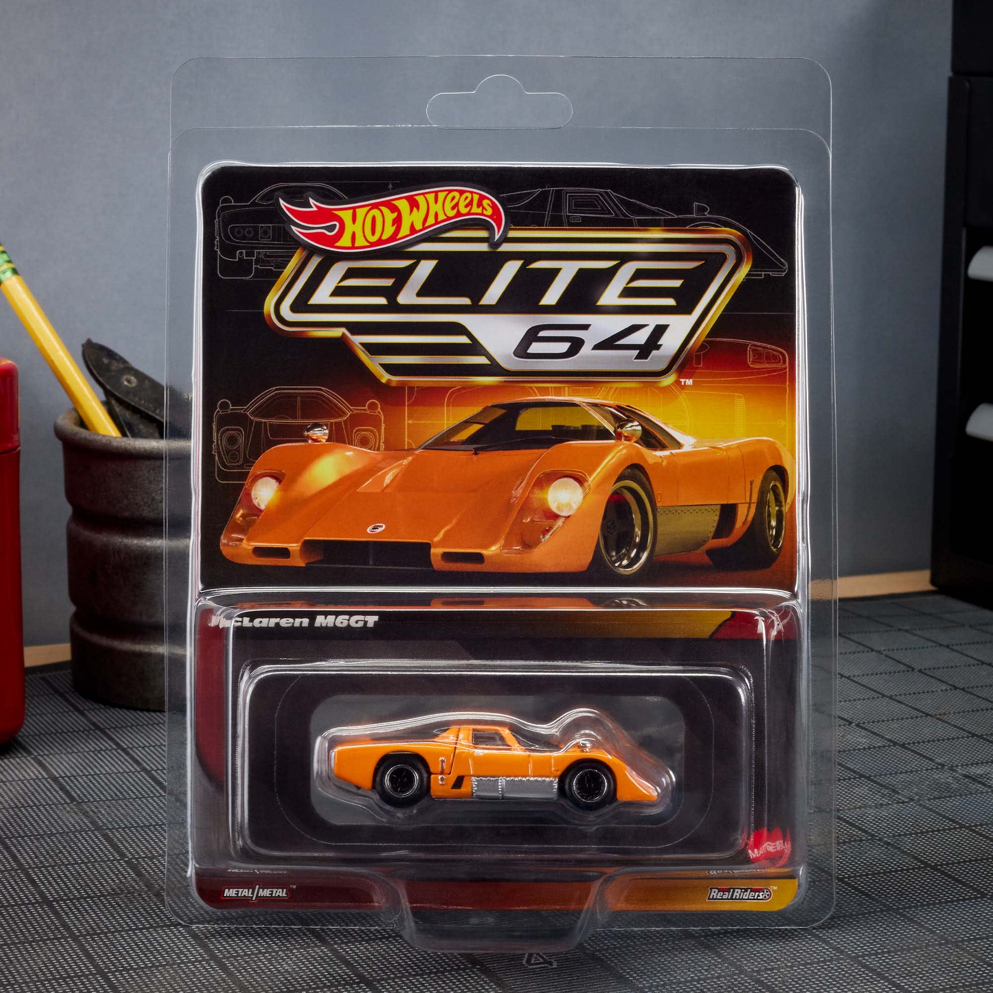 Hot Wheels Elite 64 McLaren M6GT